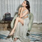 Manushi Chhillar Instagram - Sarees and slits 🩶🩶