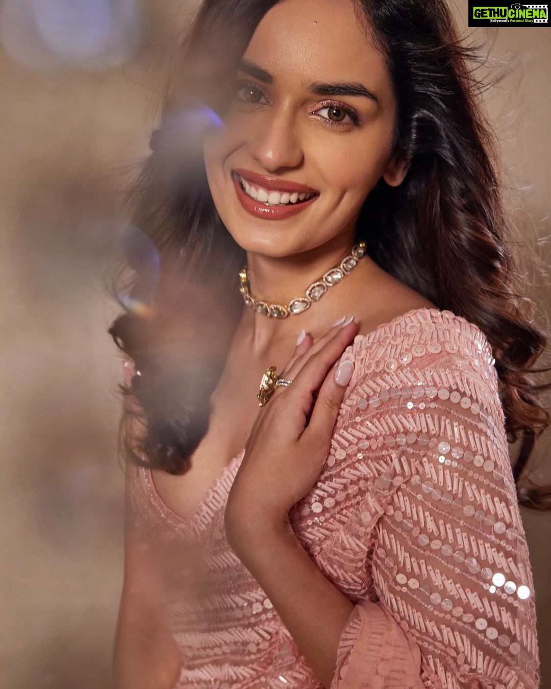 Manushi Chhillar - 378.3K Likes - About last night 💖💖