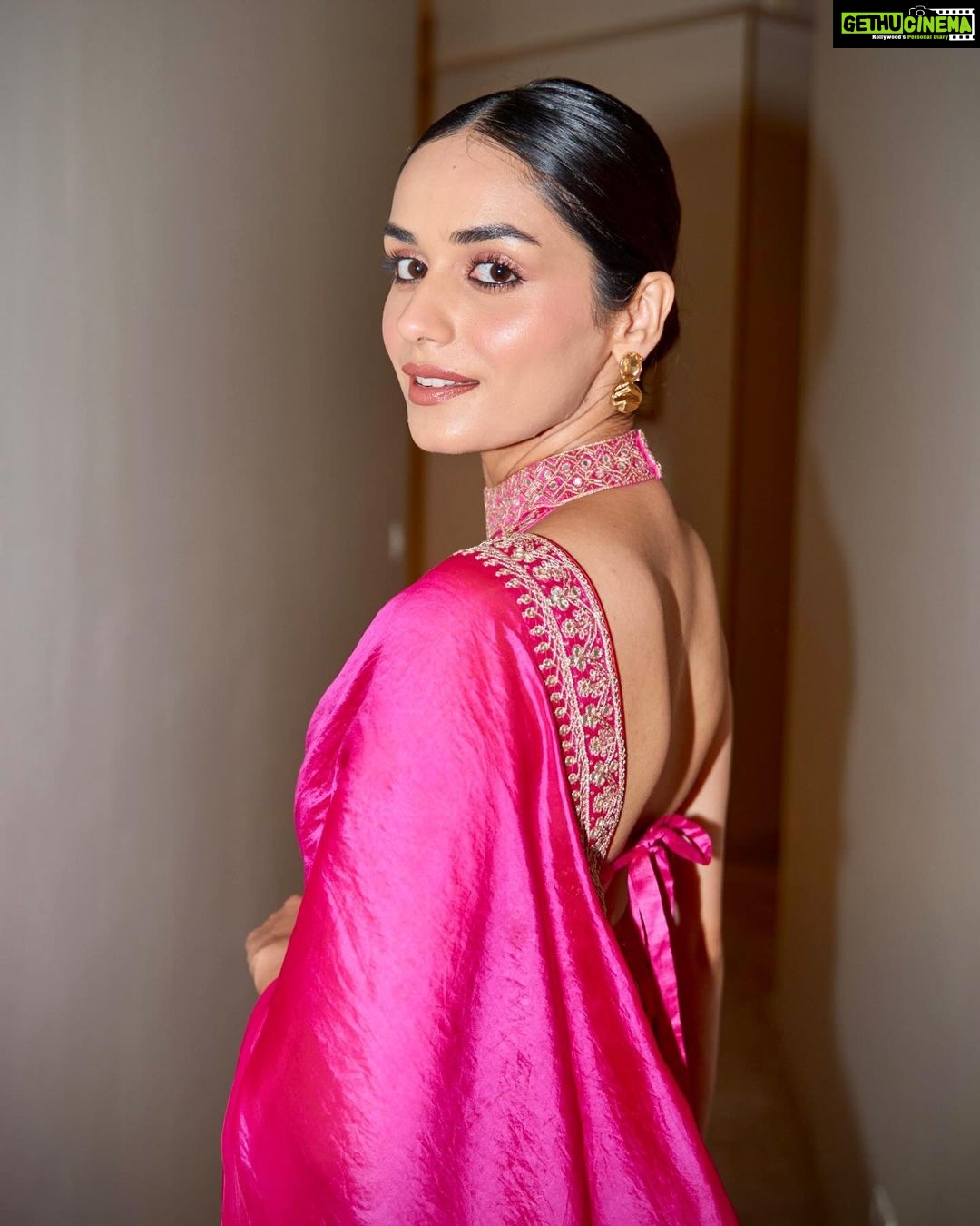 Manushi Chhillar Instagram - 🩷🩷 @mumbaifilmfestival ready!