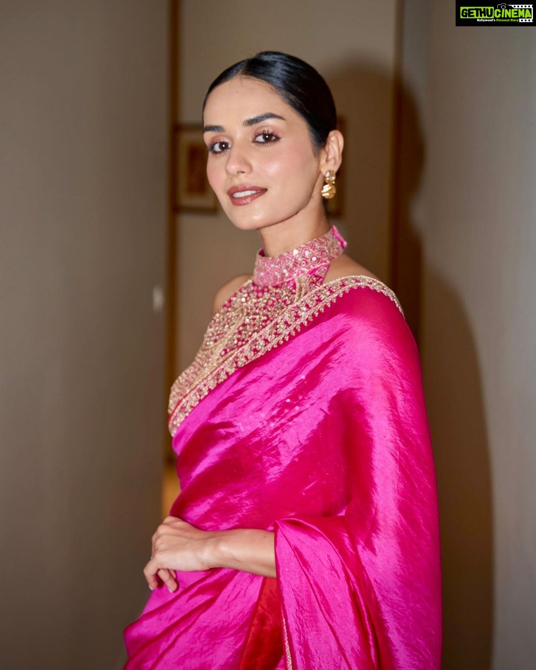 Manushi Chhillar Instagram - 🩷🩷 @mumbaifilmfestival ready!