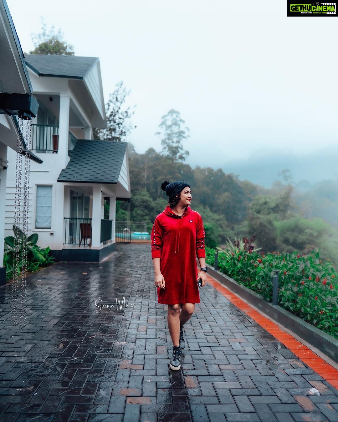 Mareena Michael Kurisingal Instagram - Relax.Refresh and Recharge❤️ @edenwoodsresortmunnar Photocredits @shaam_murali Eden Woods Resorts & Spa