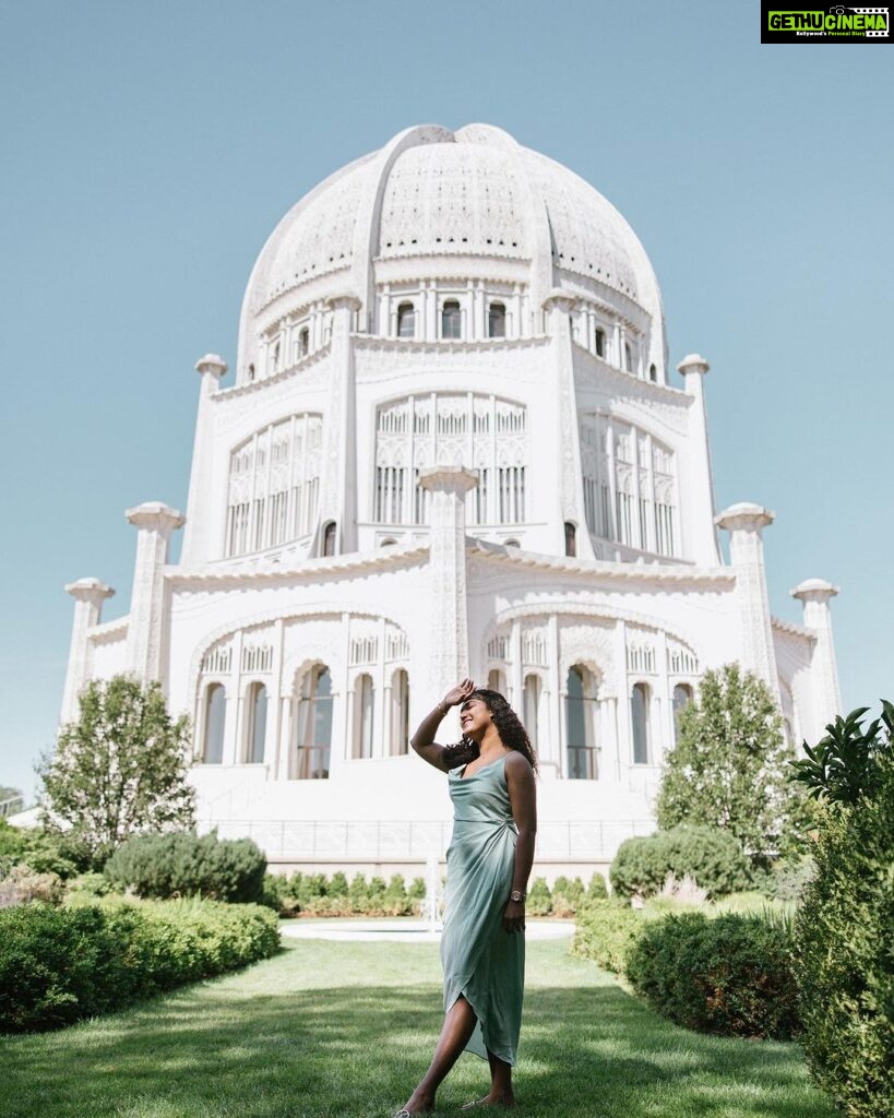 Mareena Michael Kurisingal Instagram - photos @visuals.by.shawn stylist @anooparavindh2020 Baha'ï Temple Chicago
