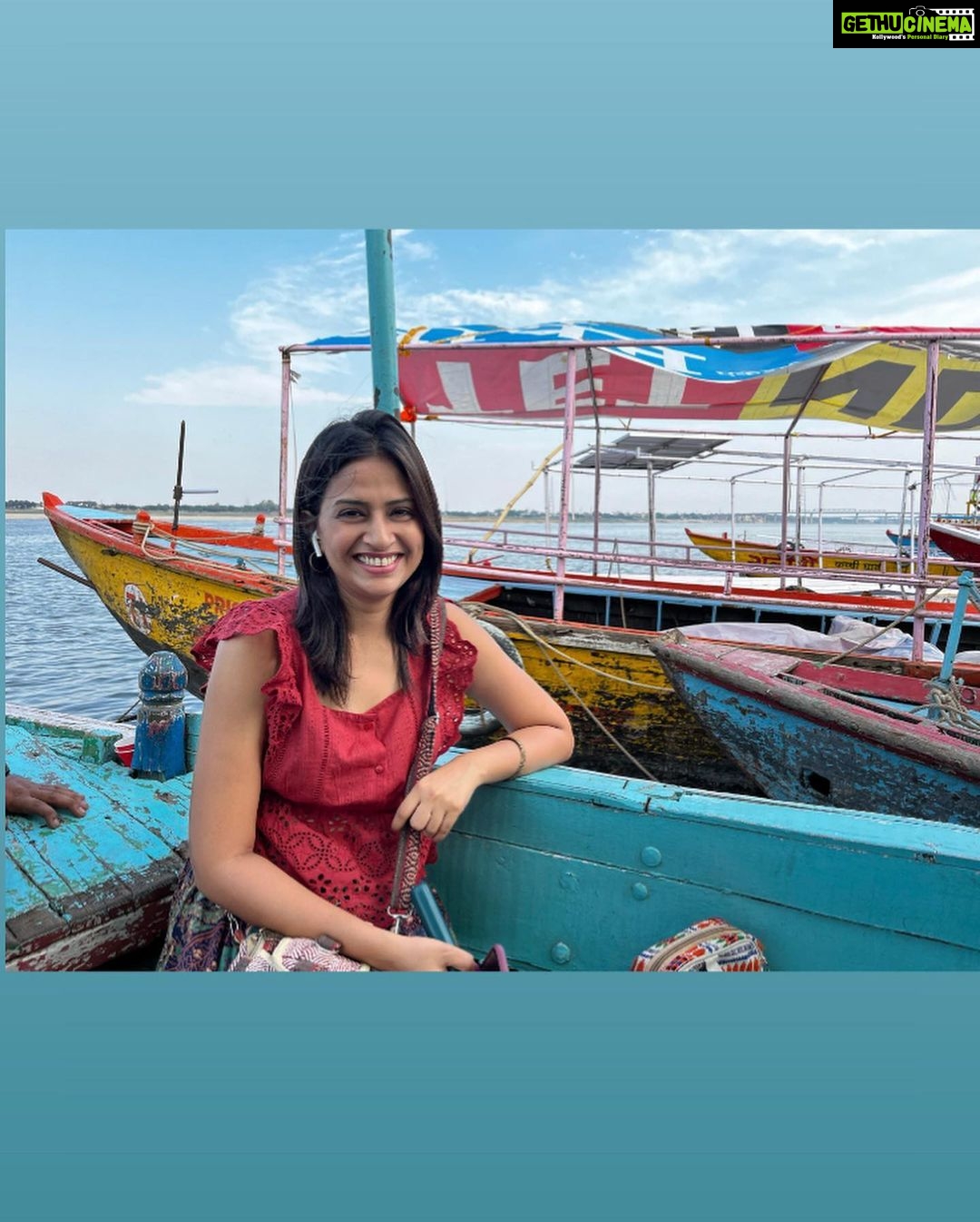 Maulika Patel - 798 Likes - दो पल की ज़िंदगी से एक उम्र चुरानी है| 💫
P.c: @chinni_suji09 📸
#ishqebanaras #banaras #traveldiaries #love #travel #ghat #boatride #sukoon #gangaaarti #harharmahadev #vibes #belief #hostellife #hostelstay #gosolo #solotravel #peace #strangersbecomingfriends #spreadlove #spreadpositivity #ilovemyblessedlife💕