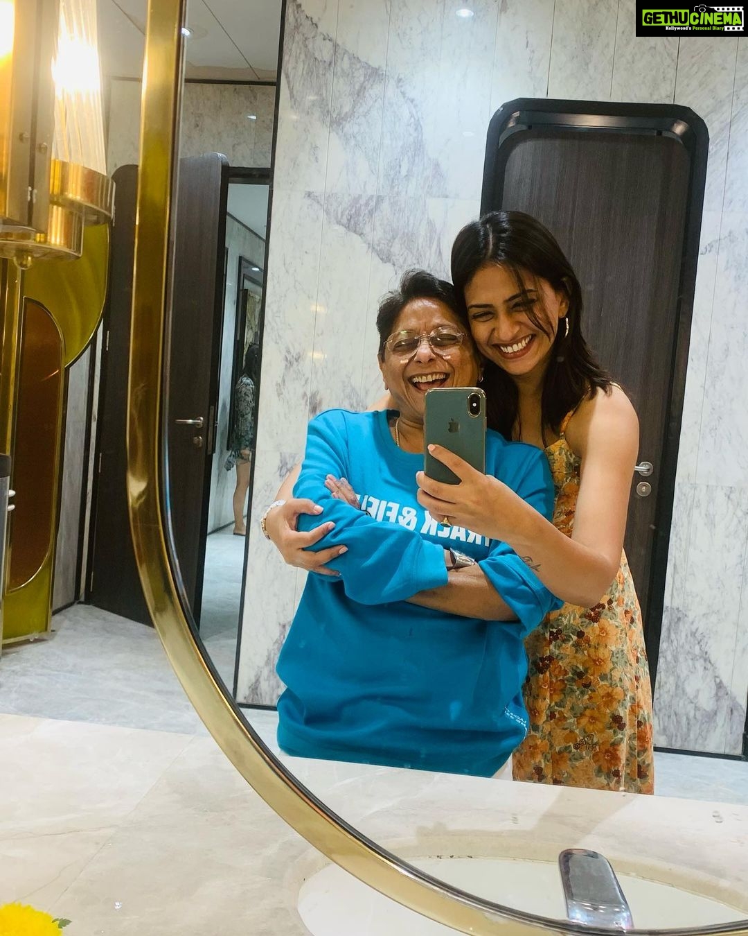 Maulika Patel Instagram - Happy birthday to the child who loves the moon and shouts “એ ચાંદો" 🌙 when he sees the moon. who loves aeroplanes (વિમાન) ✈️ A person who knows how to live a life fully with liveness,laughter,excitement,positivity. Who is tough,Loveable,practical a mix combo of a perfect person. You are an inspiration My lady 🌸 @meenagheewala 💕 It’s hard to be apart from you 🥹but.. will be back soon 🤗 I love you so much ♥️ Happy happy Year To You 💫 #love #happybirthday #happiness #littlemoments #memories #life #meenagheewala ♥️