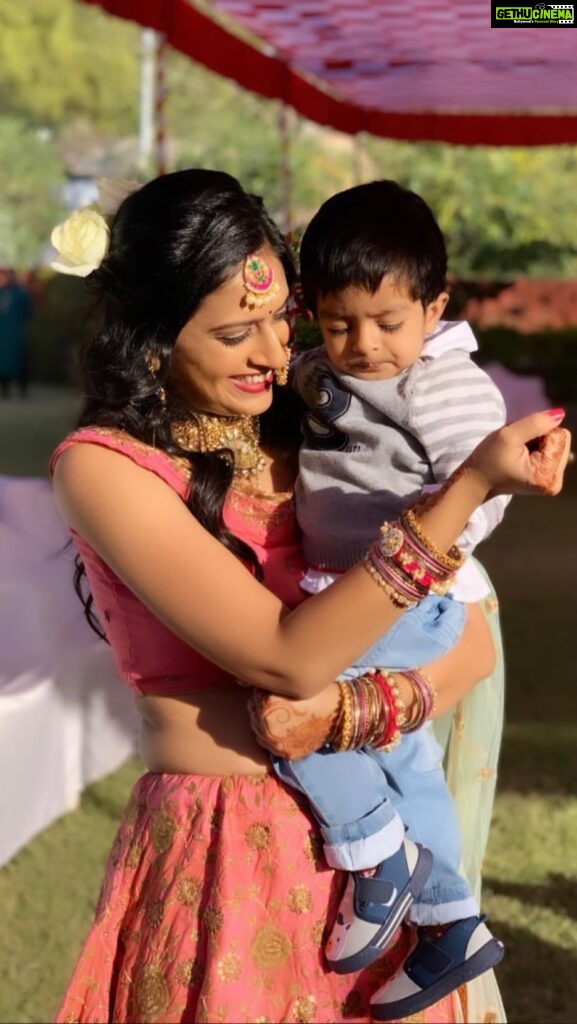 Maulika Patel Instagram - Who says i am single 😅 When i have a baby like my little love 🤱🏻 He is so littly but still he cares for his fiyu, who he loves to play with, to talk with to share the things which is happening in his everyday learning life.🧒🏻 To get jealous of everyone who is close to fiyu and to say them “મારા ફીયુ છે”. 🥰 He appreciate every work of mine by celebrating it and watching that work again and again. 🤗 I am always thankful to god for my little love. ❤️ He is a blessing to me😇 I wish you all the love happiness toys and positively entertaining life ❤️ No Matter What your fiyu will be there for you always and forever👩‍👦 Happy Children’s day Fiyu’s baby boieee ♥️♥️ I love you 🤱🏻 #littlelove #ahaanu #fiyahood #ilovemyblessedlife💕