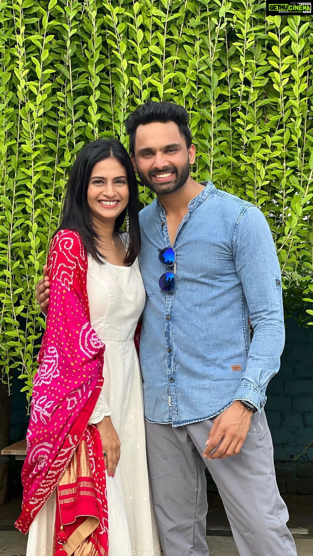 Maulika Patel - 2K Likes - POV: She is the one and you know it 💞
I can’t stop humming this song truly catchy one 💕
So proud of you Buddy @iammeetjain 🤗
Many congratulations @dhwanigautam For your dream project @hoon_tari_heer 🌸🌸
@drpavra
Super excited for this one 🧡
In Cinemas From October 7th 2022 🎥💛
Team #hoontariheer 🌸🌸
@pujajoshi_official @bharatchawda20 @ojasrawal @nisubaba @sonali_lele_desai @dharmesh64 @surabhijaverivyas @sliceoflife__9 @ishitpathak_ @rajatbhatia.83 @harshida_pankhaniya @surajkuradedp @rahulmunjariya @rakeshmunjariya @bhargav_purohit @shinewaveahmedabad 🌸🌸🌸🌸
Shoot: @nish9828 📸
Beautiful Attire by: @studiopratixa @pratixapatel26 💞
Location: @gracecoffeeindia 🥤
#hoontariheer #meharban #meetjain #maulikapatel #reels #instagram #instareels #love #movie #gujaratifilm #gujarati #gujrat #ilovemyblessedlife💕