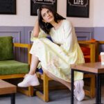 Maulika Patel Instagram - Summer feel 🌞 Photography by @russimodiphotography 📸♥️ Make up & Hairdo by: @olive_the_beauty_studio @drashtipatel_1999 ♥️ This comfortable summer attire by: @panache_collections_store @now_and_wow_official ♥️ Location: @teapostpdpu ♥️ #summerishere #summerlook #summer #newlook #shoot #photographer #russimodiphotography #makeupartist #drashtipatel #olivethebeautystudio #summerconcept #teapost #cottondress #cottoncomfort #summerattire #panache #panachecollection #photoshoot #chai #coffee #gandhinagar #ahmedabad #bebeautifulsoul #beblessed #maulikapatel #ilovemyblessedlife💕