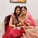 Maulika Patel Instagram – खुशियाँ दा चढ़ेया अज्ज वेल्ला वे
सारेयान ने नाचना सारेयान ने गौना वे
खुशियाँ दा चढ़ेया अज्ज वेल्ला वे
सारेयान ने नाचना सारेयान ने गौना वे ♥️ 

Happiness When Your little ones got married 😘

#wedding #love #lovemarriage #friendship #friendshipgoals #happiness #ilovemyblessedlife💕