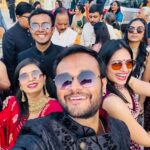 Maulika Patel Instagram – खुशियाँ दा चढ़ेया अज्ज वेल्ला वे
सारेयान ने नाचना सारेयान ने गौना वे
खुशियाँ दा चढ़ेया अज्ज वेल्ला वे
सारेयान ने नाचना सारेयान ने गौना वे ♥️ 

Happiness When Your little ones got married 😘

#wedding #love #lovemarriage #friendship #friendshipgoals #happiness #ilovemyblessedlife💕