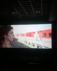 Maulika Patel Instagram - Premier Night ✨

Let me start from the name of The Perfect Gujarati film @kutchexpress.gujaratifilm 🎥

Everything was so perfect 🙌🏻

Many Congratulations Team 👏🏻

Act,direction,Art direction,Dress,make up,songs,screenplay,the dialogues & What not 😘😘
The way of putting every character’s story in one film & their different perspectives 👏🏻
So Touched 🫶🏻

Don’t Miss this film Go & Book Your Tickets Now 💃🏻🎫 

Coordinated by: @chintanvibrant 🤗

Outfit: @purviaanalofficial 👗 

Make up: @lakmeacademyahmedabad 

Clicked by: @emmashoot1 @mohit_essence 📸 

#premiernight #kutchexpresspremiere #kutchexpress #redcarpet #pvr @pvrcinemas_official #movies #gujarati #gujaratiindustry #film #love #work #ilovemyblessedlife💕