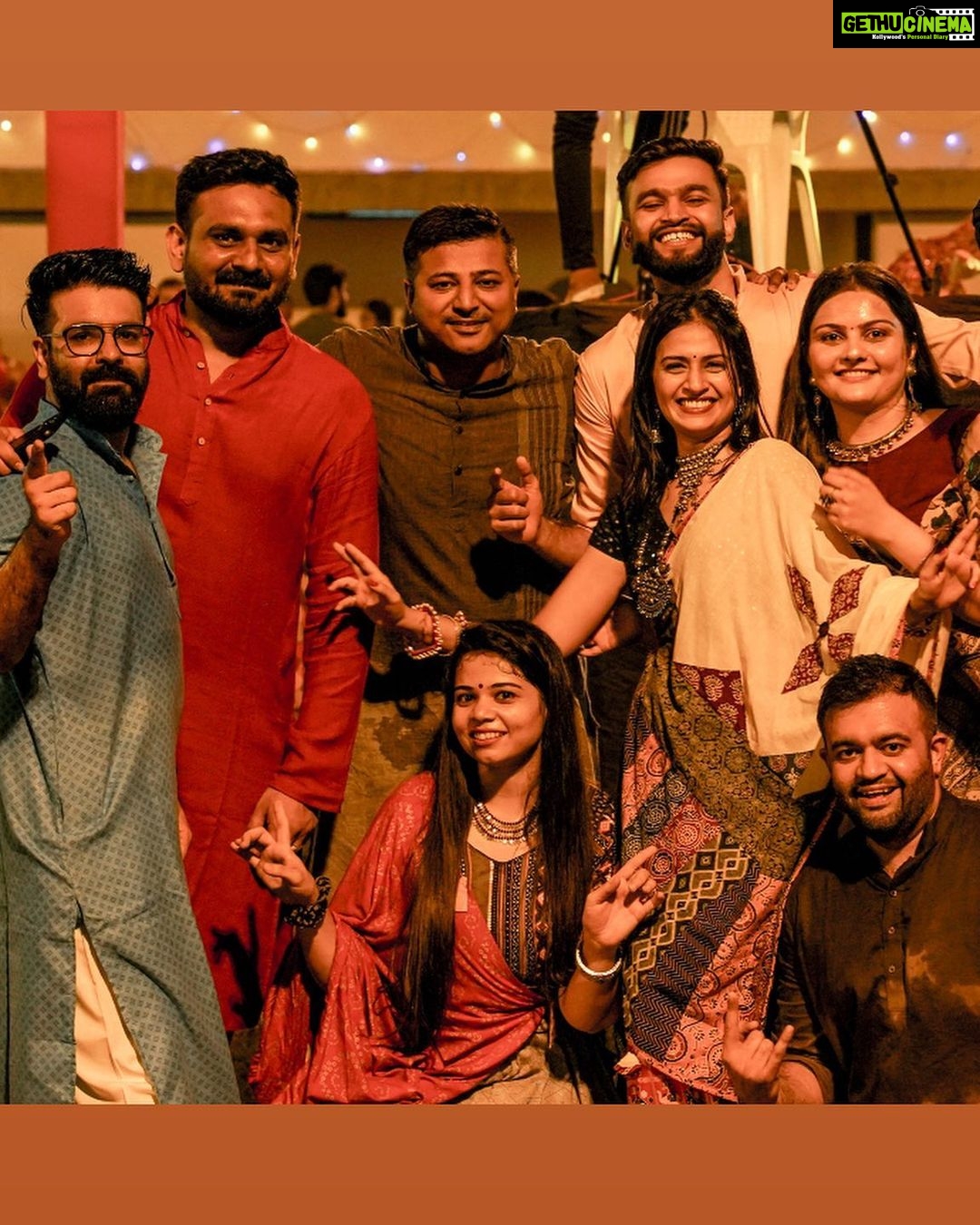 Maulika Patel Instagram - નવલી નવરાત્રી ❤️ One of the best Garba Night @swagdandiya2022 🌟 Thank you for the invitation @rajpatel_00 @dhruvats_ 🌸 Captured By: @mack_9221 📸 #garba #garbanight #swagratri #swagdandiya2022 #ahmedabad #friends #fun #steps #dodhiyu #love #navratri #ilovemyblessedlife💕