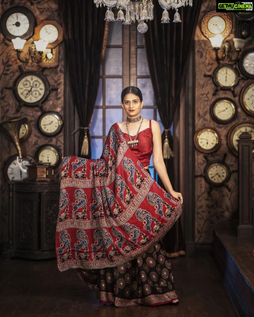 Maulika Patel Instagram - "Experience the magic of Ajrakh, as we unveil our captivating collection of sarees, handcrafted to perfection by skilled artisans. Adorned with mesmerizing patterns and vivid colors, our Ajrakh sarees are a celebration of the rich Indian cultural heritage. Model :- @maulikapatel Photography:- @zenithbanker_photography #ajrakhsaree #handcrafted #indianfashion #ethnicelegance #saree #indianlook #indiantradition #handicraft #handmade