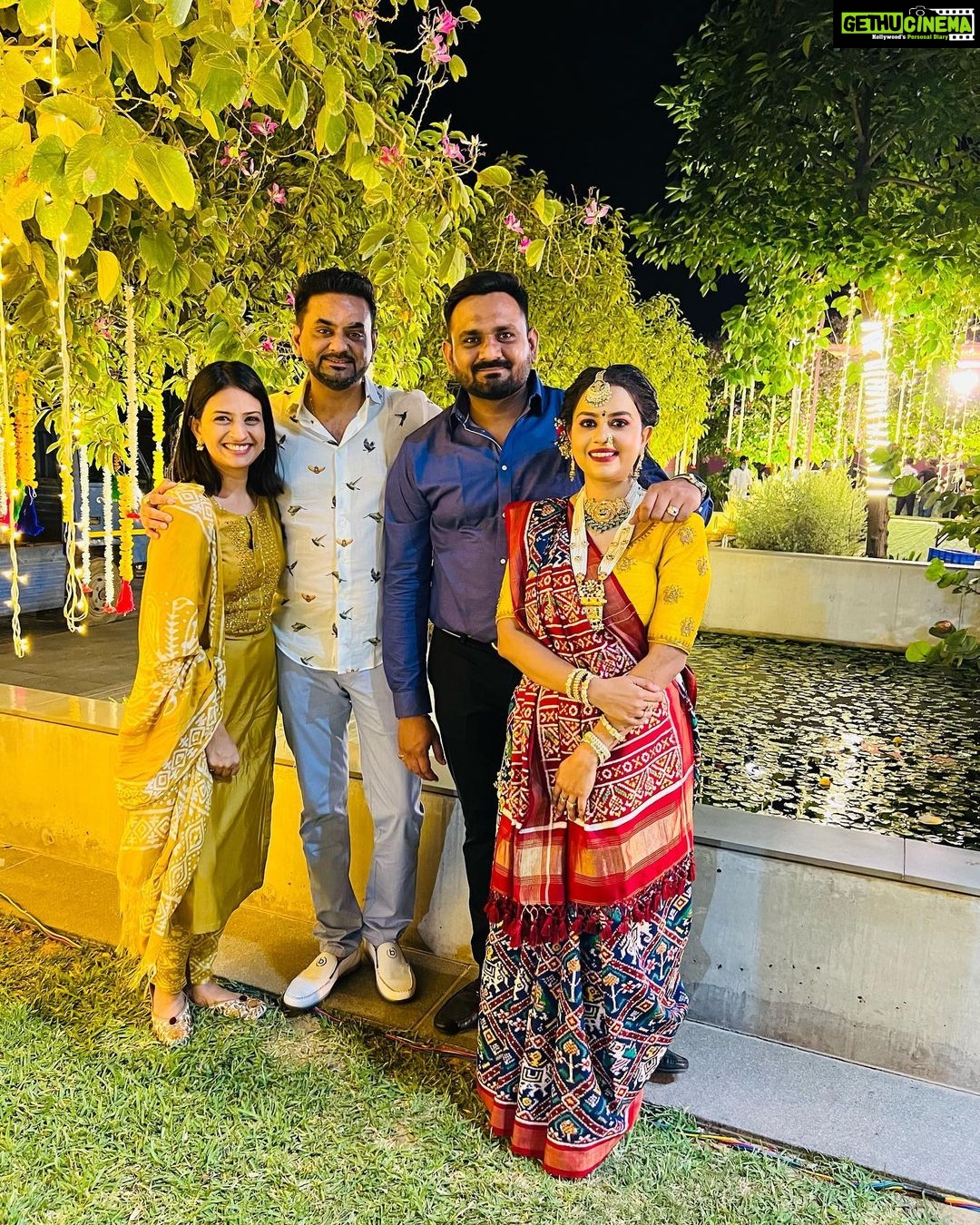 Maulika Patel - 571 Likes - Forever Bond ♥️ Missed You @vekariyakavya @gaurangvekariya #shloka #mihaan 🤗 #friendship #love #foreverbond #foreverfriendship #fortunate #happysoul #happiness #vastu #friendshappiness #beblessed #maulikapatel #ilovemyblessedlife💕
