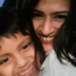Maulika Patel Instagram - Forever Bond ♥️ Missed You @vekariyakavya @gaurangvekariya #shloka #mihaan 🤗 #friendship #love #foreverbond #foreverfriendship #fortunate #happysoul #happiness #vastu #friendshappiness #beblessed #maulikapatel #ilovemyblessedlife💕