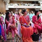 Maulika Patel Instagram - वो नहीं मेरा मगर उस से मोहब्बत है तो है, ये अगर रस्मों रिवाजों से बग़ावत है तो है | सच को मैं ने सच कहा जब कह दिया तो कह दिया, अब ज़माने की नज़र में ये हिमाक़त है तो है| कब कहा मैं ने कि वो मिल जाए मुझ को मैं उसे, ग़ैर ना हो जाए वो बस इतनी हसरत है तो है| ♥️ I am In love with her Words #deeptimishra 🤗 Thank You #kaajalozavaidya Ma’am For this opportunity different experience and the different zone for me but now i am loving it and want to go dip in this now all thanks to you 🤗 @itsme.sagarshah so proud of you that you all are doing such a event for a good cause 🌸 and What a talent 🥰 @netritrivediofficial @rujujadav @reeva.rachh @kinjalrajpriya ♥️ Love love 😘 અને મારી સંકટ સમયની સાંકળો 🥰Without you all I would not have been able to handle this emergency situations 😅 Dress By : @pauravijoshi 👗 Make up & hair do: @pragati_pandyaa 💄 Jwel by My sweetheart: @almaari_by_kranti collection from @kalkikk ♥️ And The Memory saviour Photography by: @milan_barad As always your work 👏🏻 Beautiful clicks 📸 #legendary #legendarypoet #deeptimishra #kaajalozavaidya #poetry #poet #love #stagelove #maulikapatel #beblessed #begreatful #goodcause #bebeautifulsoul #ilovemyblessedlife💕