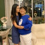 Maulika Patel Instagram - Two Years it was so tough not to see you personally 😥 Still remember the day when i was in mumbai,unfortunately Couldn’t meet You because of the covid fear 🥺Finally I met you ☺️ that tight hug 🤗 Dance with you 💃🏻 Your prayer is like my meditation after a long i heard that, so peaceful feel 🥰 તમારા હાથે બનાવેલી ચા ☕️ Shopping Fun 🛍 ,Gannu darshan with you ♥️ Long drive 🚙 Happy happy to spent a more and more time with you after two years. so much relief.The best thing is after this much distance we still have the same connection like before infact the love increased. No more bad time now only happy and good moments will come. Just stay happy blessed and healthy because it matters a lot to me. Happy Birthday My Inspiration 🌺 I love You so much ♥️ and Don’t Miss Me Much I’ll be back soon 😜