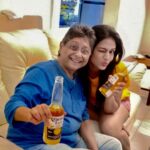 Maulika Patel Instagram - Two Years it was so tough not to see you personally 😥 Still remember the day when i was in mumbai,unfortunately Couldn’t meet You because of the covid fear 🥺Finally I met you ☺️ that tight hug 🤗 Dance with you 💃🏻 Your prayer is like my meditation after a long i heard that, so peaceful feel 🥰 તમારા હાથે બનાવેલી ચા ☕️ Shopping Fun 🛍 ,Gannu darshan with you ♥️ Long drive 🚙 Happy happy to spent a more and more time with you after two years. so much relief.The best thing is after this much distance we still have the same connection like before infact the love increased. No more bad time now only happy and good moments will come. Just stay happy blessed and healthy because it matters a lot to me. Happy Birthday My Inspiration 🌺 I love You so much ♥️ and Don’t Miss Me Much I’ll be back soon 😜