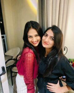 Maulika Patel Instagram - Finally Posting the pictures of my unexpected surprise birthday bang 😃 so so much blessed ❤️ Lots of love to My people who loves me unconditionally 🤗 It was too memorable birthday week of mine 🥰 All thanks to The friends who gave me the surprise blast @meenagheewala @almaari_by_kranti @av.mistri @dhimir.pipavat @parthkotak143 @jollyrathod and also who wished me,who were not with me but were still with me My old buddies 🥰 I love you all 😘🤗 #birthdaybang #surprisebirthday #love #friends #life #family #birthday2022 #udaipur #beblessed #maulikapatel #ilovemyblessedlife💕