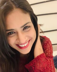 Maulika Patel Instagram - Finally Posting the pictures of my unexpected surprise birthday bang 😃 so so much blessed ❤️ Lots of love to My people who loves me unconditionally 🤗 It was too memorable birthday week of mine 🥰 All thanks to The friends who gave me the surprise blast @meenagheewala @almaari_by_kranti @av.mistri @dhimir.pipavat @parthkotak143 @jollyrathod and also who wished me,who were not with me but were still with me My old buddies 🥰 I love you all 😘🤗 #birthdaybang #surprisebirthday #love #friends #life #family #birthday2022 #udaipur #beblessed #maulikapatel #ilovemyblessedlife💕