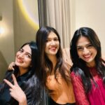 Maulika Patel Instagram - Finally Posting the pictures of my unexpected surprise birthday bang 😃 so so much blessed ❤️ Lots of love to My people who loves me unconditionally 🤗 It was too memorable birthday week of mine 🥰 All thanks to The friends who gave me the surprise blast @meenagheewala @almaari_by_kranti @av.mistri @dhimir.pipavat @parthkotak143 @jollyrathod and also who wished me,who were not with me but were still with me My old buddies 🥰 I love you all 😘🤗 #birthdaybang #surprisebirthday #love #friends #life #family #birthday2022 #udaipur #beblessed #maulikapatel #ilovemyblessedlife💕 Ramee Royal Udaipur