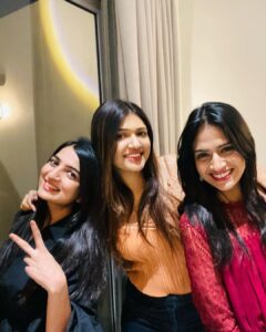 Maulika Patel Instagram - Finally Posting the pictures of my unexpected surprise birthday bang 😃 so so much blessed ❤️ Lots of love to My people who loves me unconditionally 🤗 It was too memorable birthday week of mine 🥰 All thanks to The friends who gave me the surprise blast @meenagheewala @almaari_by_kranti @av.mistri @dhimir.pipavat @parthkotak143 @jollyrathod and also who wished me,who were not with me but were still with me My old buddies 🥰 I love you all 😘🤗 #birthdaybang #surprisebirthday #love #friends #life #family #birthday2022 #udaipur #beblessed #maulikapatel #ilovemyblessedlife💕