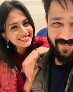 Maulika Patel Instagram - Finally Posting the pictures of my unexpected surprise birthday bang 😃 so so much blessed ❤️ Lots of love to My people who loves me unconditionally 🤗 It was too memorable birthday week of mine 🥰 All thanks to The friends who gave me the surprise blast @meenagheewala @almaari_by_kranti @av.mistri @dhimir.pipavat @parthkotak143 @jollyrathod and also who wished me,who were not with me but were still with me My old buddies 🥰 I love you all 😘🤗 #birthdaybang #surprisebirthday #love #friends #life #family #birthday2022 #udaipur #beblessed #maulikapatel #ilovemyblessedlife💕