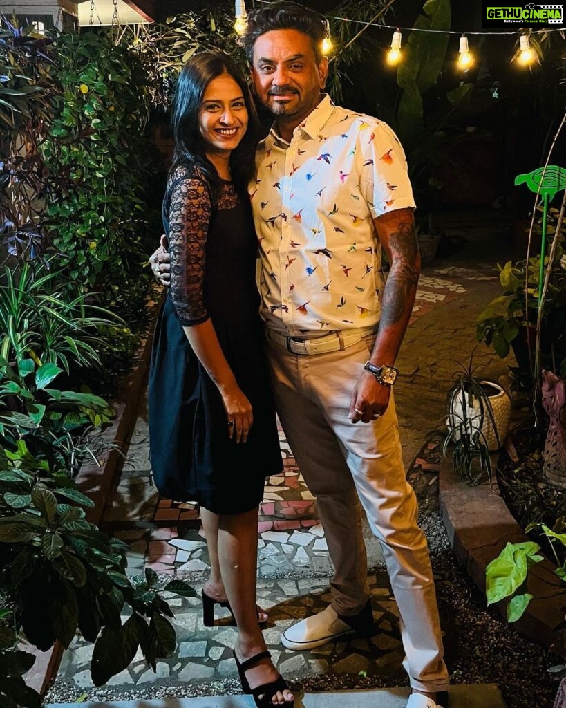 Maulika Patel Instagram - Happy birthday 🎂 To A person who always inspires ✨ Who is very loving and at the same time a complainant 😜 because he loves me a lot 🤗 Cheers to our love,Care,taunts and the most life time bond ♥️ Love you bhai 😘 @ruturaj31 🤗 More happiness to you 🌸🌸 Missed you @rachudesai8 bhabhi & the Missing Public 🥹 #birthday #party #gathering #friendship #foreverbond #love #life #ilovemyblessedlife💕
