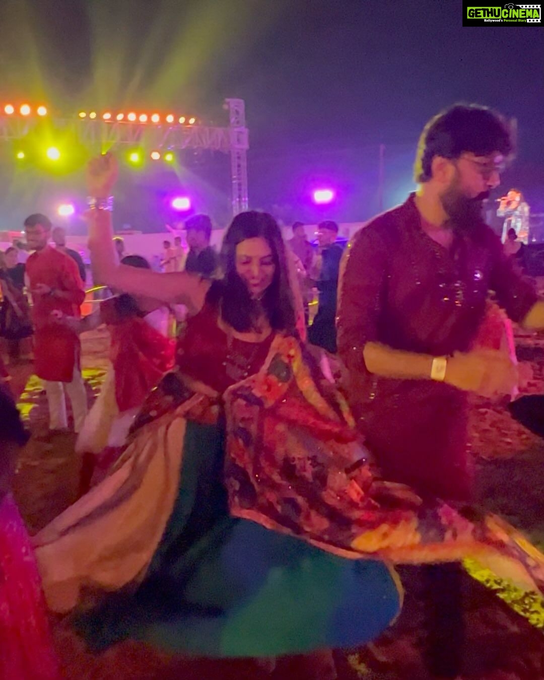 Maulika Patel Instagram - શેરી ગરબા 💫 In Every navratri one fix place like a family event for me @sherigarba 💫 @kuntalamarhansh @jaymeetshah ♥️ #love #friendship #sherigarba #ahmedabad #waitingfornextyear #navratri #navratri2023 #garba #indianattire #ilovemyblessedlife💕