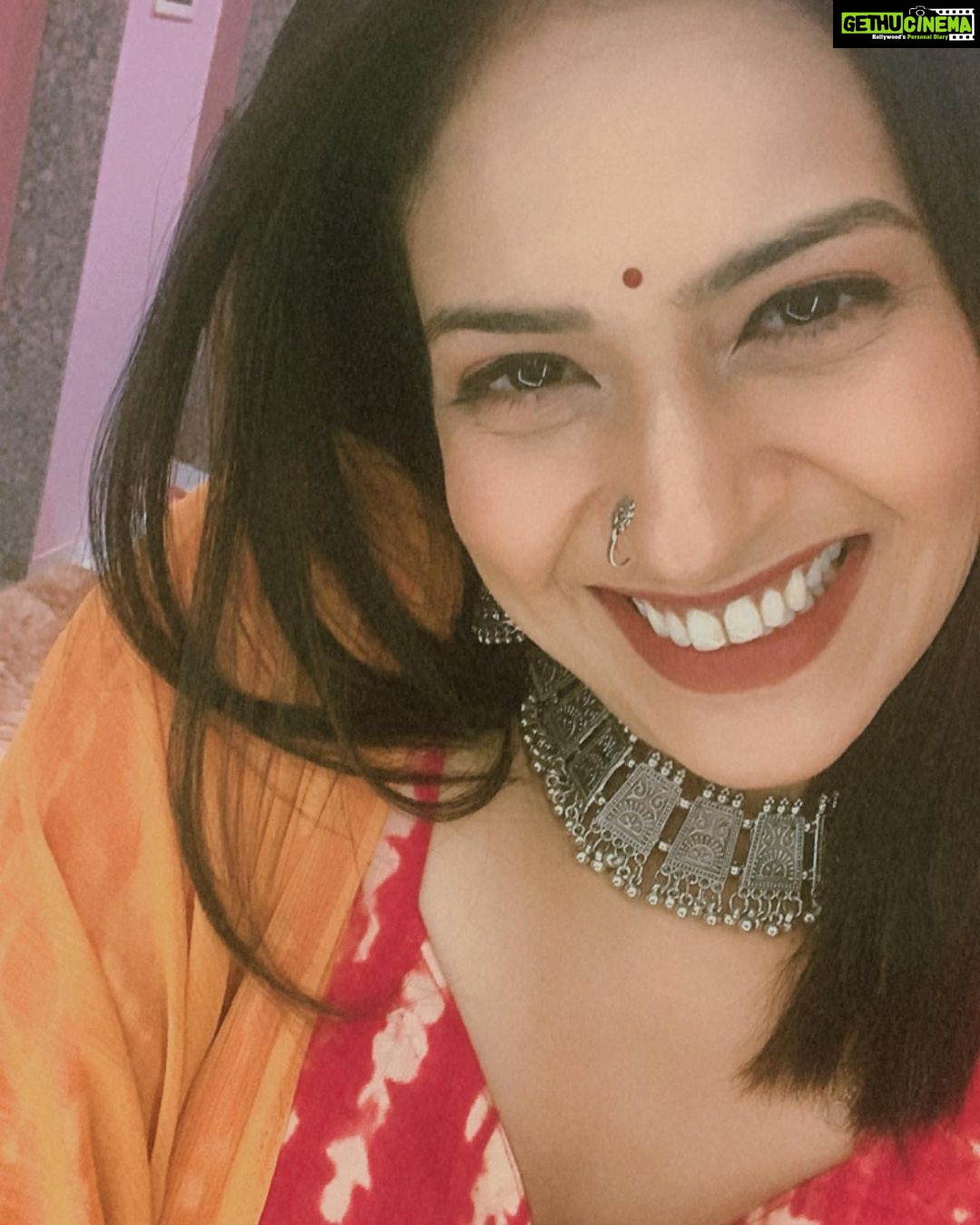 Maulika Patel - 637 Likes - Let me enjoy the navratri first thn i will post it😜 still collecting memories of this 9 days and already missing the melodies evenings 🫠
@thesherimandal it is 💫
I am grateful to Mataji that like every year, this year too she gave me a lot of strength so that I could play Garba with great pleasure and enjoy these 9 days. Just like this, May your love and blessings always remain with me.
I know I'm your favorite child and I never want to loose this connection.
જય અંબે ♥️
#jayambe #navratri #navratri2023 #indianattire #chaniyacholi #dance #folk #garba #favouritefestival #faith #love #garbanight #darshan #happiness #music #dholi #friends #besttime #ahmedabad #sherimandal #ilovemyblessedlife💕