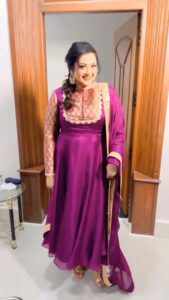 Meena Instagram - Who said women take long to get ready 😬🤩