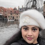 Meena Instagram - Forever a #selfie pulla 🤳🙋🏻‍♀️ First #photodump of #2023