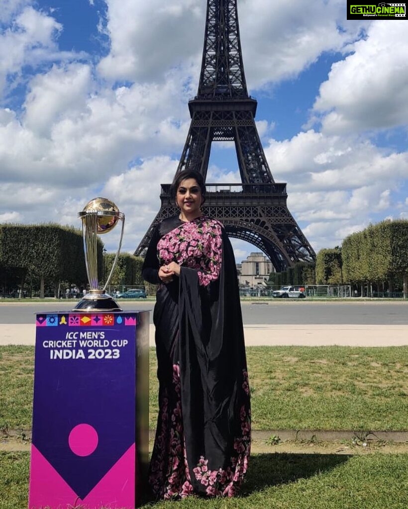 Meena Instagram - Truly honoured to be the first Indian actor to Officially Launch and Unveil the Cricket World Cup 2023 Trophy 🏆 @icc @france_cricket @cricketworldcup Outfit @nischalareddykids Makeup @madushamakeup #icc #cricket #worldcup #meenasagar