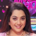 Meena Instagram - Pinky day 💗💗 #endeammasupera @mazhavilmanoramatv @poornimaindrajith #vinayaprasad #bennypnayarambalam @gayathri__arun @santhoshpattambi_725 @biju.janardhanan.779