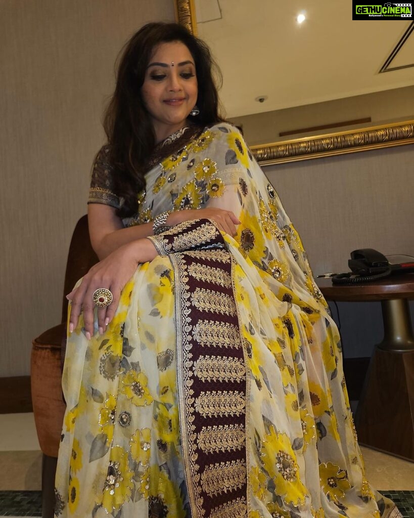 Meena Instagram - 💛 Wrapped in Sunshine: My Yellow Saree Story ☀️ Outfit @maheswari_actress 💛 Maheayyappan label by Maggi #sareelove #yellow #sunshine #loveyourself #ootd #fashion