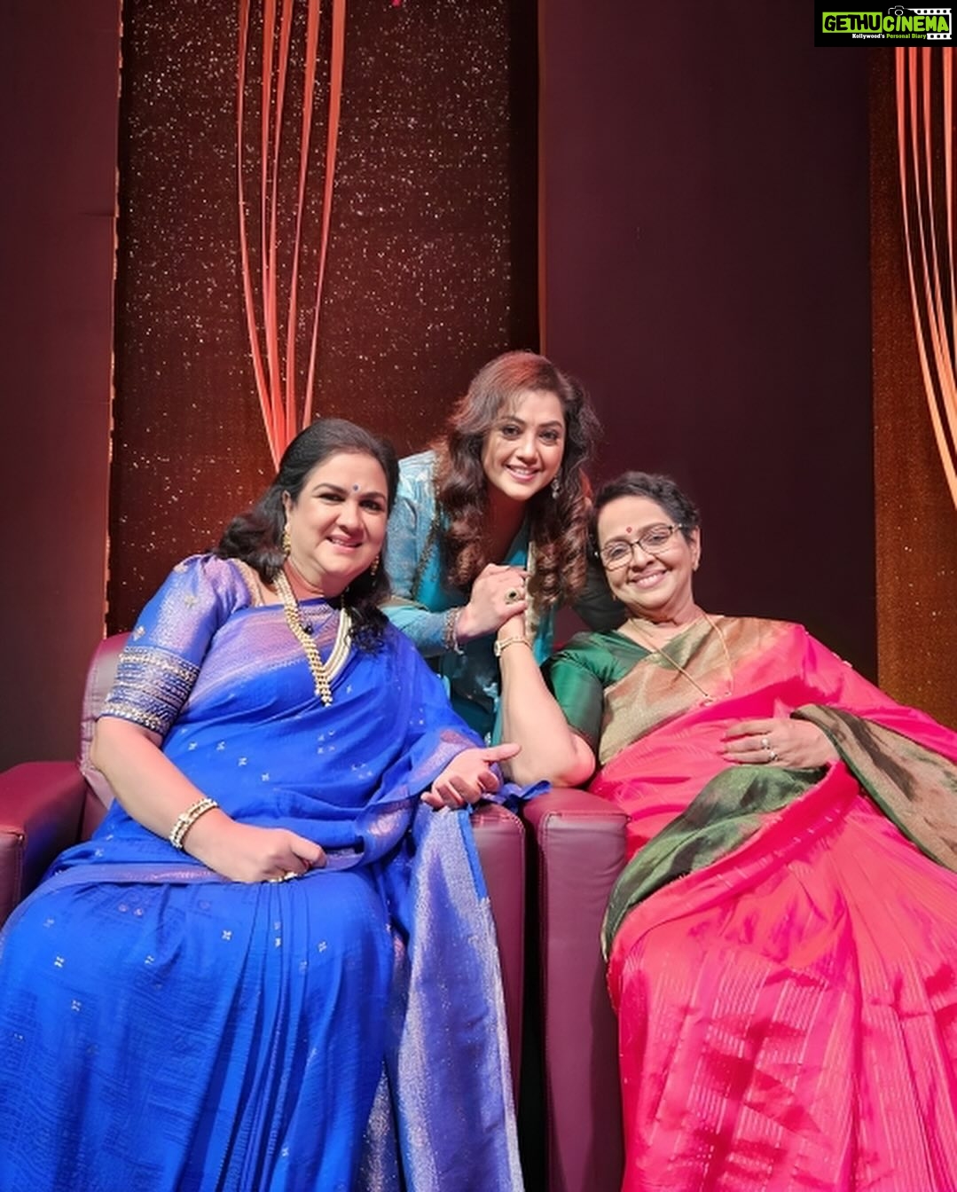 Meena Instagram - Don't miss the grandeur of the Endaammasupera finale tonight! 🌟Tune in to Mazhavil Manorama TV for an unforgettable night @mazhavilmanoramatv Outfit and make up @santhoshpattambi_725 @biju.janardhanan.779 #Endaammasupera #TVShow #SpecialJudge #MazhavilManoramaTV #EntertainmentTonight #TuneIn #SpectacularShow #JudgeLife #ExcitingNight #meenasagar