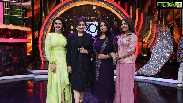 Meena Instagram - Together... We are unstoppable! β¨ π€π Brace yourselves for the grand premiere of 'Start Music' this Sunday on Vijay Television! πΊβ¨ Get a sneak peek behind the scenes with this exclusive BTS picture. πΈπΊπ Are you ready for the musical magic? πΆ Makeup @vijiknr #StartMusic #ComingSoon #VijayTelevision #musicshow #meenasagar
