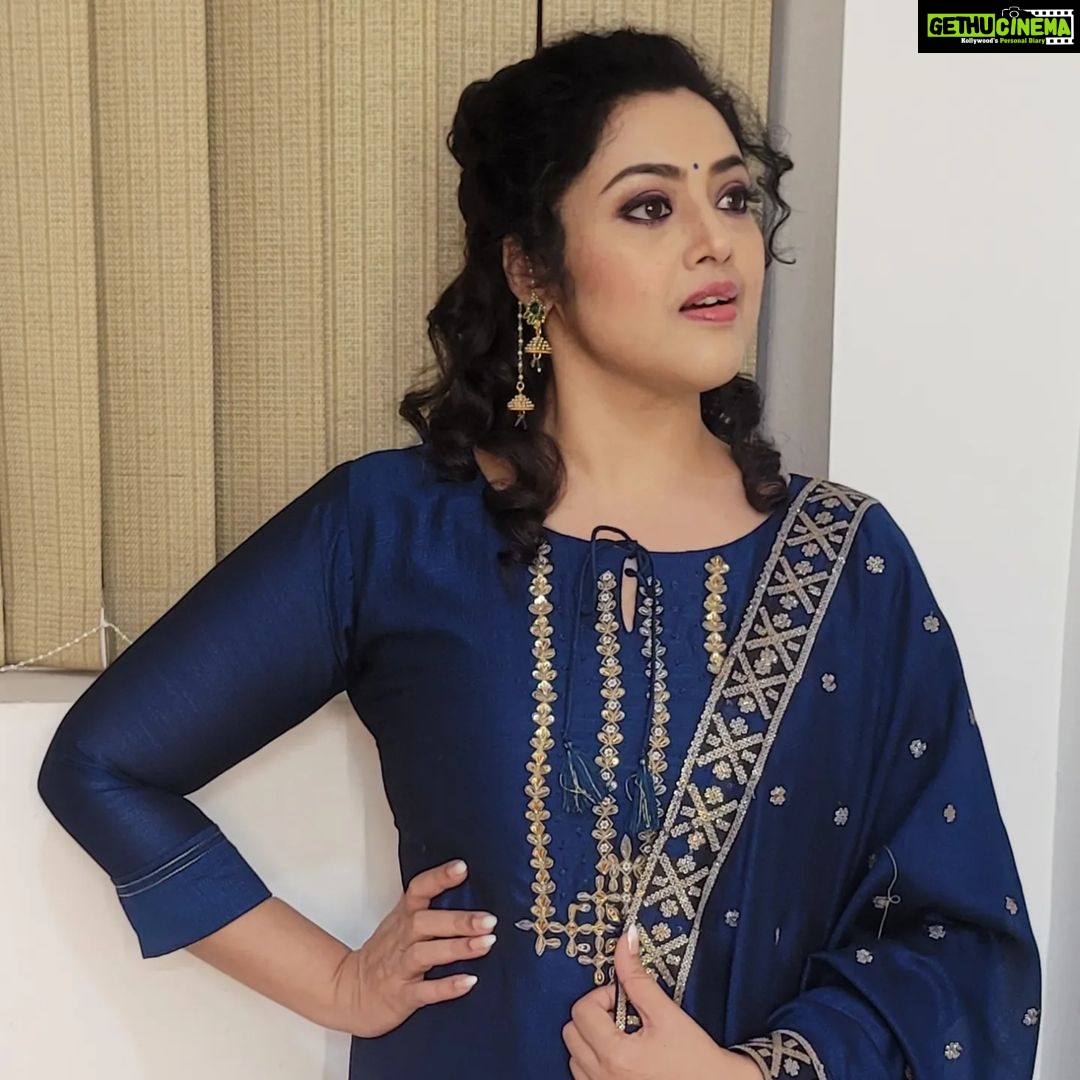 Meena Instagram - Ende Amma Supera @mazhavilmanoramatv at 9pm today 💙