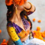 Meenakshi Govindarajan Instagram - Photos & Videos shot by @anitakamaraj Creative direction, Styling & Video edit by @beingroofa Make up by @anupama.krishnamachari Hair by @hair_by_aiswaryaraj Blouse from @colorsandmirrors