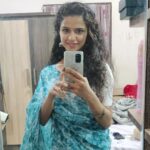 Meenakshi Raveendran Instagram - If you are confident only with my selfies, go for it. I never lie even if i am smeary ; Says the mirror!!!
