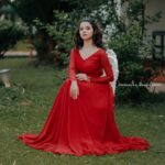 Meenakshi Raveendran Instagram - The cherry blossom🌹🥀🌷 PHOTOGRAPHY : @jishnumurali_ COSTUME : @tiana_designers MAKEUP : @_arya_jithins_makeover Hair : @makeovers_by_anjaly VC : @jiju_k_vijayan Location : @nihararesorts
