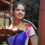 Meenakshi Raveendran Instagram - Captioning this as "Caption this" as i dont have a Caption to this😁😁😌😌 #pardon#my#twisted#earrings PC: @a_k_r_____