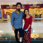Meenakshi Raveendran Instagram - Hey @lintos_thomas and @arati_podi , How about going back to 2020 for a while? "The 2020 pictures" LuLu Mall Kochi