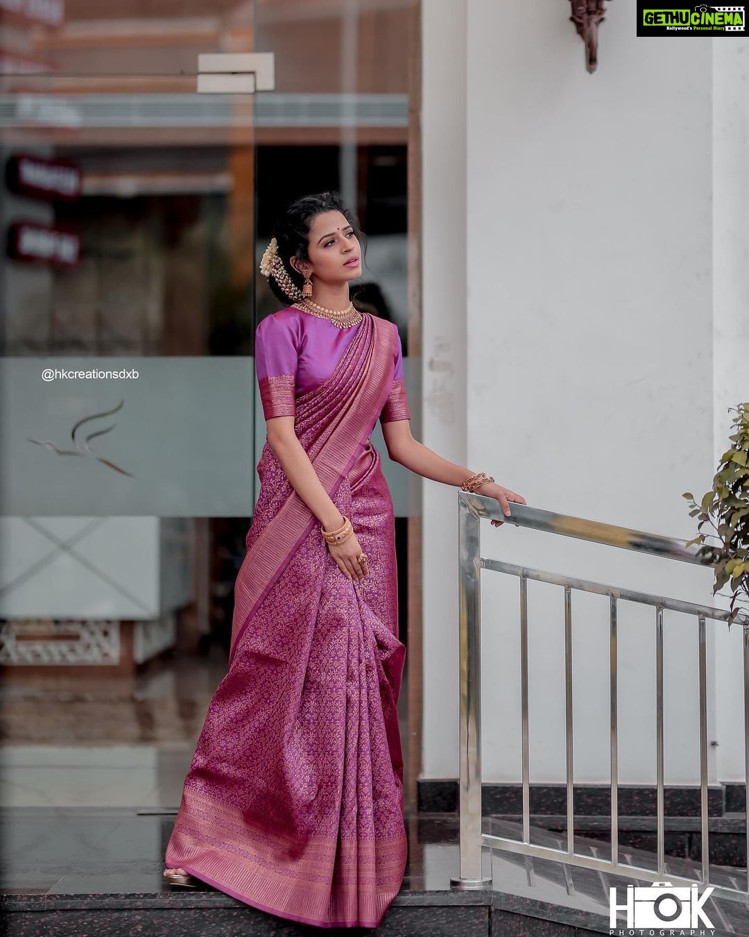 Meenakshi Raveendran Instagram - Costumes&styling :@sans_kritidesigns & @ardraswathii Pretty face - @meenakshi.raveendran Behind the lens- @hkcreationsdxb Recorded - @dop_by_tony Magic hands - @shibin4865 Jewellery:@dcjewellersgoldanddiamonds . . . . . . #meenakshiraveendran #udanpanam #keralatelivition #malayali Kochi Kerela, India