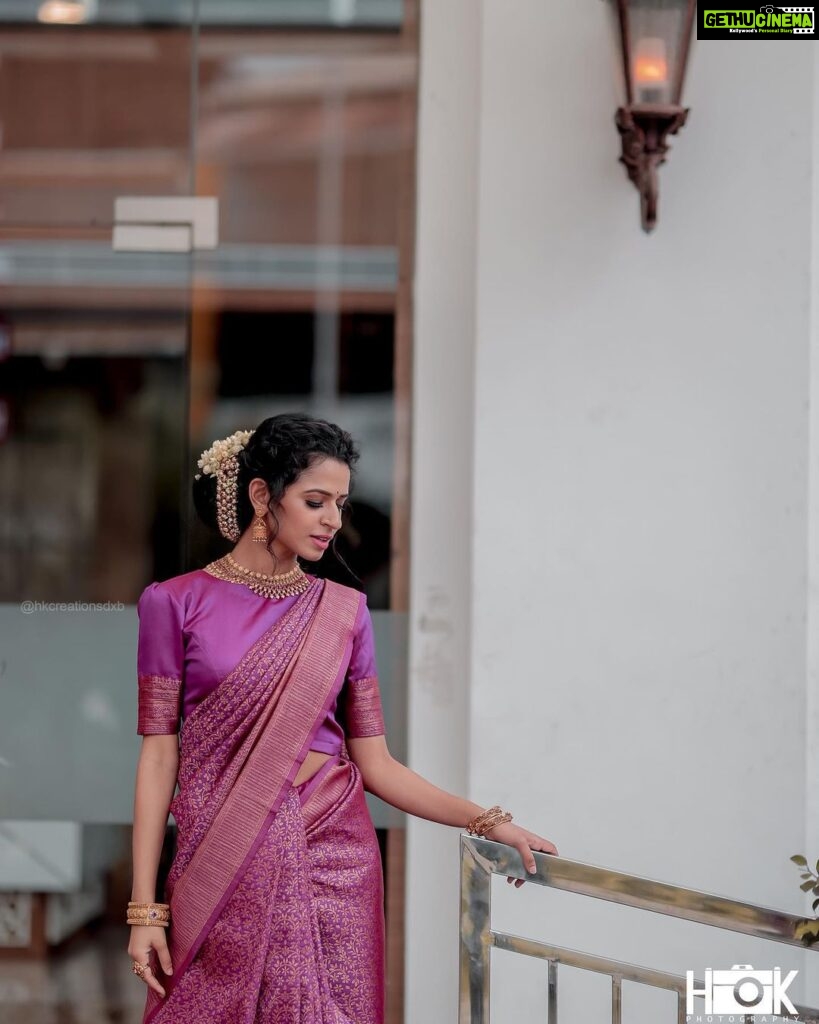 Meenakshi Raveendran Instagram - Costumes&styling :@sans_kritidesigns & @ardraswathii Pretty face - @meenakshi.raveendran Behind the lens- @hkcreationsdxb Recorded - @dop_by_tony Magic hands - @shibin4865 Jewellery:@dcjewellersgoldanddiamonds . . . . . . #meenakshiraveendran #udanpanam #keralatelivition #malayali Kochi Kerela, India