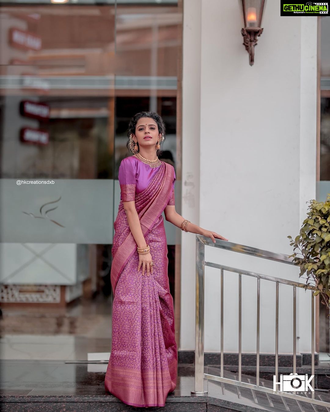 Meenakshi Raveendran Instagram - Costumes&styling :@sans_kritidesigns & @ardraswathii Pretty face - @meenakshi.raveendran Behind the lens- @hkcreationsdxb Recorded - @dop_by_tony Magic hands - @shibin4865 Jewellery:@dcjewellersgoldanddiamonds . . . . . . #meenakshiraveendran #udanpanam #keralatelivition #malayali Kochi Kerela, India