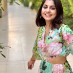 Meera Nandan Instagram - New hair new me 💇‍♀️ #newhair #haircut #floral #dubai #mydubai #allsmiles #positivevibes #instagood #happyme #onlylove #love Dubai, United Arab Emirates