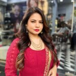 Megha Dhade Instagram – Happy Dashehra To All my Beautiful InstaFamily ❤️🤗 🙏🏻💕🍀🍀

Special thanks to  My darling friend @meganmegsofficial for this Beautiful Festive Outfit Love it ❤️❤️❤️❤️