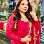 Megha Dhade Instagram – Happy Dashehra To All my Beautiful InstaFamily ❤️🤗 🙏🏻💕🍀🍀

Special thanks to  My darling friend @meganmegsofficial for this Beautiful Festive Outfit Love it ❤️❤️❤️❤️