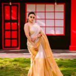 Meghana Gaonkar Instagram - 🤎🤍🖤 ~ For @sankalpa_angadi styled by @sahanastylediary clicked by @framesbyvikaskakolu hair & make up by @makeovers_sudhanatesh ✨