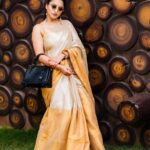 Meghana Gaonkar Instagram - 🤎🤍🖤 ~ For @sankalpa_angadi styled by @sahanastylediary clicked by @framesbyvikaskakolu hair & make up by @makeovers_sudhanatesh ✨
